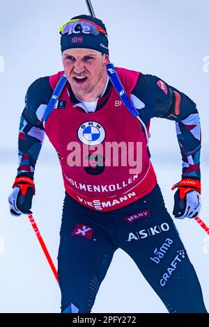 Oslo, Norwegen 19. März 2023 tritt Vetle Sjaastad Christiansen aus Norwegen während der BMW IBU-Weltmeisterschaft Biathlon in Holmenkollen Oslo, Norwegen, am Men 15km-Massenstart-Wettbewerb an. Kredit: Nigel Waldron/Alamy Live News Stockfoto