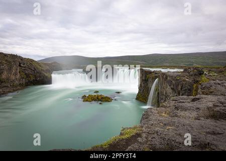 Der Godafoss Wasserfall (Wasserfall der Götter) ist einer der schönsten in Island Stockfoto