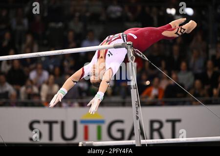 Stuttgart, Deutschland. 19. März 2023. Gymnastik, DTB Cup, gemischt. Elisabeth Seitz tritt auf den unebenen Bars auf. Kredit: Marijan Murat/dpa/Alamy Live News Stockfoto