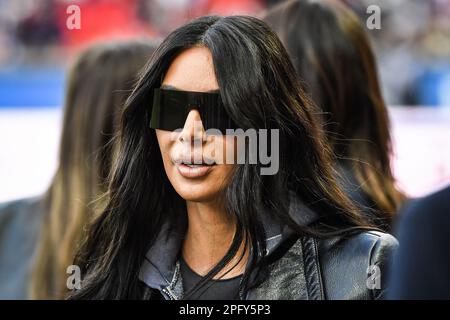 Paris, Frankreich, Frankreich. 19. März 2023. Kimberly Noel KARDASHIAN (Kim) während des Spiels Ligue 1 zwischen Paris Saint-Germain (PSG) und Stade Rennais (Rennes) im Parc des Princes Stadium am 19. März 2023 in Paris, Frankreich. (Kreditbild: © Matthieu Mirville/ZUMA Press Wire) NUR REDAKTIONELLE VERWENDUNG! Nicht für den kommerziellen GEBRAUCH! Kredit: ZUMA Press, Inc./Alamy Live News Stockfoto