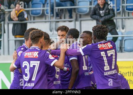 Lausanne, Schweiz. 03. September 2023. Das FC Thun Team feiert den 26. Tag der Dieci Challenge League 2022-2023. Die Dieci Challenge League 2022-20223 fand im Tuiliere-Stadion in Lausanne zwischen dem FC Lausanne-Sport und dem FC Thun statt. Fc Thun Gewinnt 3-1. (Foto: Eric Dubost/Sipa USA) Guthaben: SIPA USA/Alamy Live News Stockfoto