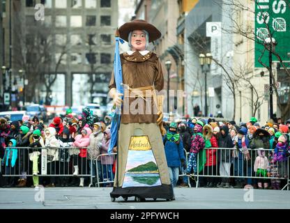 Montreal, Quebec Kanada - 19. März 2023 : Montreals 2023. Straße Patrick's Day Parade findet in der Saint-Catherine Street statt. Stockfoto