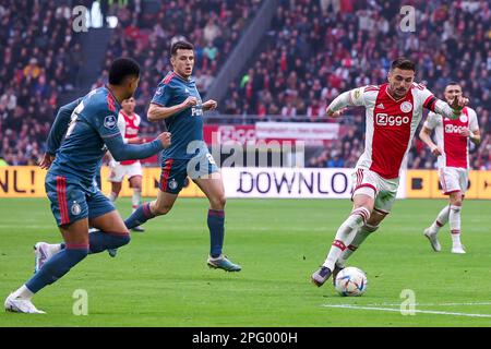 19-03-2023: Sport: Ajax gegen Feyenoord AMSTERDAM, NIEDERLANDE - MÄRZ 19: Dusan Tadic (Ajax) während des Spiels Eredivisie AFC Ajax und Feyenoord Rotterda Stockfoto