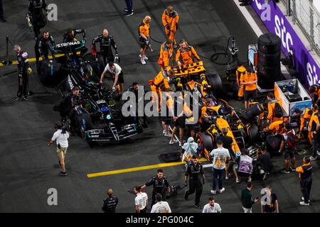 Jeddah, Saudi-Arabien. 19. März 2023. #63 George Russell (GBR, Mercedes-AMG Petronas F1 Team), #81 Oscar Piastri (AUS, McLaren F1 Team), F1 Grand Prix von Saudi-Arabien auf dem Jeddah Corniche Circuit am 19. März 2023 in Jeddah, Saudi-Arabien. (Foto von HIGH TWO) dpa/Alamy Live News Stockfoto