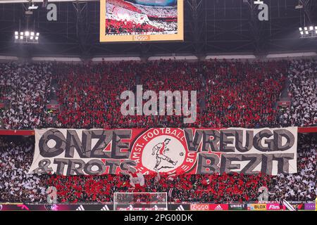 19-03-2023: Sport: Ajax gegen Feyenoord AMSTERDAM, NIEDERLANDE - MÄRZ 19: Banner von Ajax-Fans während des Spiels Eredivisie AFC Ajax und Feyenoord Rotterd Stockfoto