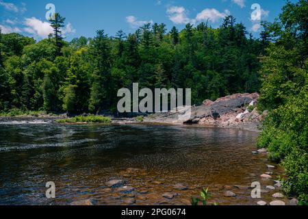 Chippewa Falls in Algoma, Ontario, Kanada. . Hochwertiges Foto Stockfoto