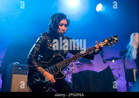 Slim Jim Phantom Trio tritt auf der St. Patricks Day im Barrowland Glasgow, unterstützt steife kleine Finger am 17. März 2023 Stockfoto