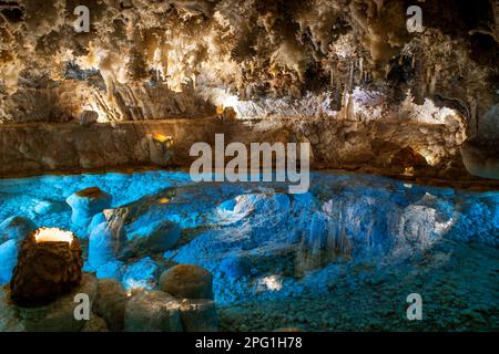 Gruta de las Maravillas oder Aracena Höhlen in Aracena, Huelva. Andalusien, Spanien. Die Gruta de las Maravillas oder Grotte der Wunder ist eine Höhle in der Stockfoto