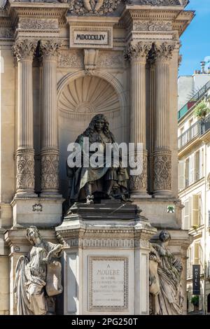 Paris, Frankreich - 30. August 2019 : der Moliere-Brunnen, berühmter Komiker, mit einer Statue von Moliere, Paris, Frankreich. Stockfoto