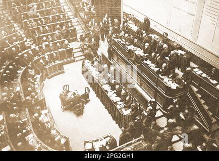 Erster Weltkrieg - Versammlung der Abgeordnetenkammer im italienischen Parlament - Prima guerra mondiale - UN'Assembblea della Camera dei deputati nel Parlamento italiano. Stockfoto