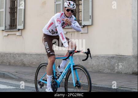 Lawrence Nasen, AG2R Citroen Team während Milano-Sanremo, Street Cycling in Abbiategrasso, Italien, März 18 2023 Stockfoto