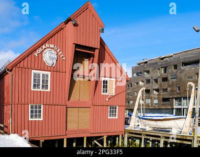 Das Arktische Museum (Polarmuseum). Tromso oder Tromsoe im Winter im nördlichen Teil Norwegens. Europa, Skandinavien, Norwegen, März Stockfoto