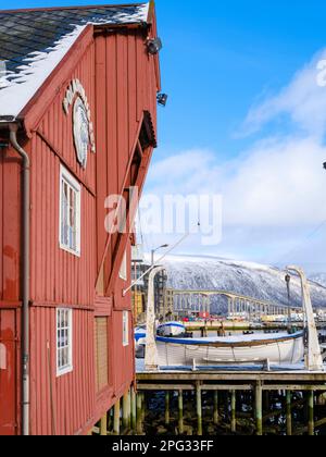 Das Arktische Museum (Polarmuseum). Tromso oder Tromsoe im Winter im nördlichen Teil Norwegens. Europa, Skandinavien, Norwegen, März Stockfoto