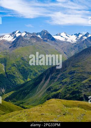 Blick in Richtung Zirmkogel, Gampleskogel, Ramolkogel, Schalfkogel. Valley Venter Tal bei Vent in den Oetztalalpen im Naturpark Oetztal Stockfoto