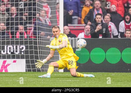 AMSTERDAM, NIEDERLANDE - MÄRZ 19: Torhüter Timon Wellenreuther von Feyenoord während des niederländischen Eredivisie-Spiels zwischen Ajax und Feyenoord bei Johan C. Stockfoto