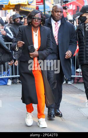 Viola Davis wird am 20. März 2023 in New York City vor „Good Morning America“ gesehen. Kredit: Brasilien Photo Press/Alamy Live News Stockfoto