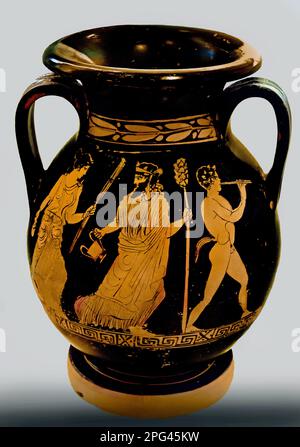 Dionysos zwischen einer Maenad und einem Satyr aus Tanagra 440-430 v. Chr. pelike, nationales Archäologisches Museum, Athen, Griechisch, Griechenland. (Bacchus, Dionysos, Dionysos, griechisch-römische Religion, Naturgott, Fruchtbarkeit, Vegetation, besonders bekannt als Gott des Weines und der Ekstase. gott, Wein, Ekstase, ) Stockfoto