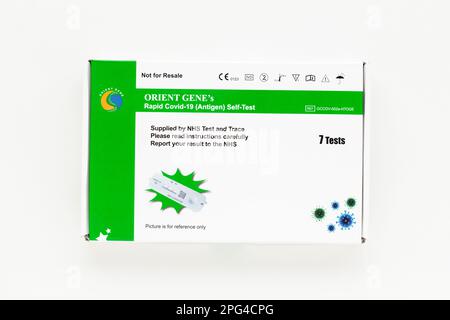 Covid 19 NHS Lateral Flow Test Kit, Schottland, Großbritannien, Europa Stockfoto
