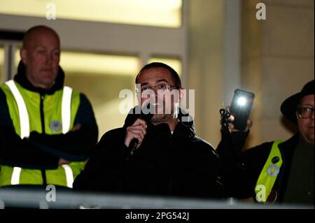 Elmar Gehrke bei der Montags-Demo auf dem Postplatz. Görlitz, 20.03.2023 Stockfoto