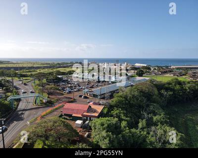 Luftaufnahme des Einkaufszentrums in Eleele auf Kauai Stockfoto