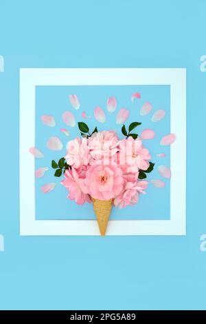 Fantasie surreales Sommerrosenblüten-Eiskegel-Konzept. Minimalistische Kunst Sommer kreativ Spaß essbares Essen wunderschöne blumige Naturkomposition auf Blau. Stockfoto