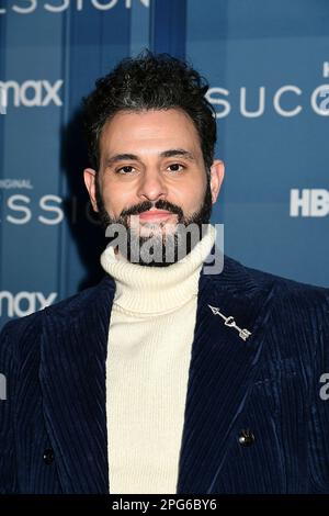 Arian Moayed nimmt am 20. März 2023 im Jazz im Lincoln Center in New York, New York, USA, an der Premiere des roten Teppichs von HBO Teil. Robin Platzer/Twin Images/Credit: SIPA USA/Alamy Live News Stockfoto