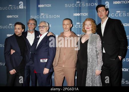 New York, New York, USA. 20. März 2023. Kieran Culkin, Alan Ruck, Brian Cox Jeremy Strong, Sarah Snook und Nicholas Braun bei der letzten Premiere der HBO-Nachfolge im Jazz im Lincoln Center in New York City am 20. März 2023. Kredit: Rw/Media Punch/Alamy Live News Stockfoto