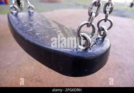 Details zum Kinderspiel in einem Park für Kinder, Spaß Stockfoto