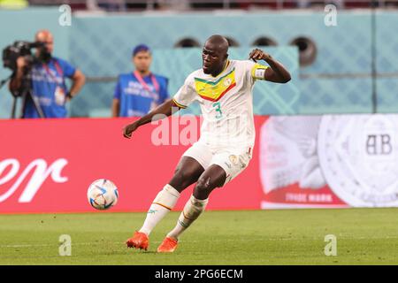 Al-Rayyan, Katar. 29. November 2022. Kalidou Koulibaly von Senegal im Khalifa International Stadium während des FIFA-Weltmeisterschaftsspiels von Katar 2022 zwischen Ecuador und Senegal. Endergebnis: Ecuador 1:2 Senegal. (Foto: Grzegorz Wajda/SOPA Images/Sipa USA) Guthaben: SIPA USA/Alamy Live News Stockfoto