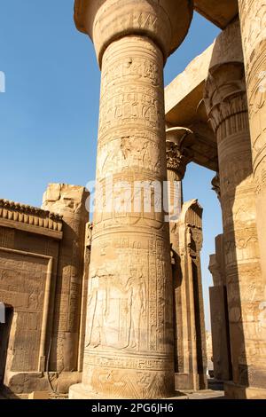 Kolumne im Kom Ombro Tempel, Kom Ombro, Ägypten Stockfoto