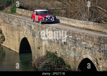 1964 BMC Morris Mini Cooper S. Works Car 7. Overall und 3. in Klasse 1964 Monte Carlo Rally, Fahrer Rano Aalternon Stockfoto