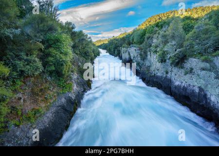 Waikato River, Huka Falls, in der Nähe von Taupo, Neuseeland Stockfoto