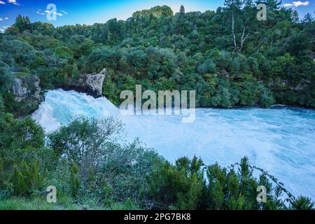 Waikato River, Huka Falls, in der Nähe von Taupo, Neuseeland Stockfoto