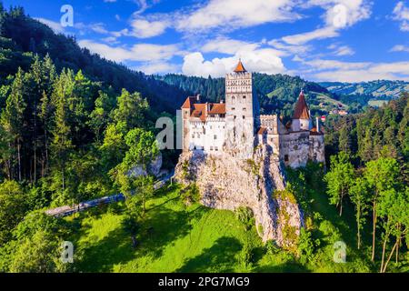 Brasov, Transylvania. Rumänien. Die mittelalterliche Burg Bran, bekannt für den Mythos von Dracula. Stockfoto