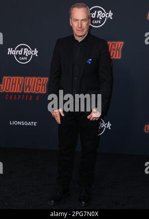 Hollywood, Usa. 20. März 2023. HOLLYWOOD, LOS ANGELES, KALIFORNIEN, USA - MÄRZ 20: Bob Odenkirk trifft auf der Los Angeles Premiere von Lionsgate „John Wick: Chapter 4" ein, die am 20. März 2023 beim TCL Chinese Theatre IMAX in Hollywood, Los Angeles, Kalifornien, USA stattfindet. (Foto: Xavier Collin/Image Press Agency) Kredit: Image Press Agency/Alamy Live News Stockfoto