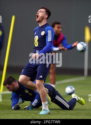 Andy Robertson aus Schottland während des Trainings in Lesser Hampden, Glasgow. Foto: Dienstag, 21. März 2023. Stockfoto