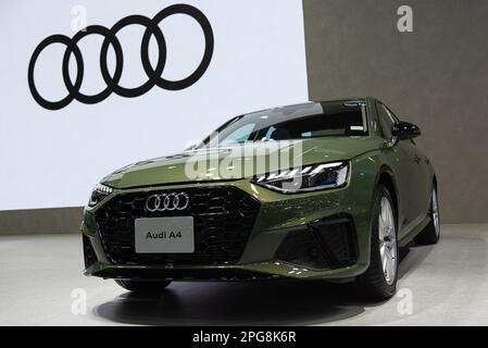 Nonthaburi, Thailand. 21. März 2023. Ein Audi A4, der während der Veranstaltung gesehen wurde. Die Bangkok International Motor Show 44. fand auf der Impact Muang Thong in Nonthaburi statt, wo mehr als 40 führende Automobilhersteller ihre Automobilprodukte und -Technologien ausstellten, darunter die neuen Elektrofahrzeuge in der jährlichen Automobilausstellung. Kredit: SOPA Images Limited/Alamy Live News Stockfoto