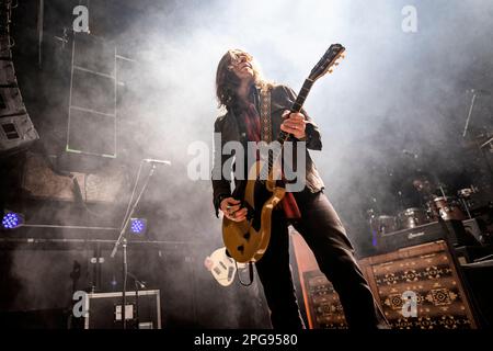 Oslo, Norwegen, 18., März 2023. Die amerikanische Rockband Blackberry Smoke spielt im Rockefeller in Oslo Live-Konzert. Hier wird der Sänger und Gitarrist Charlie Starr live auf der Bühne gesehen. (Foto: Gonzales Photo - Terje Dokken). Stockfoto