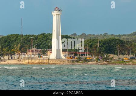 Mahahual Lighthouse im Mahahual Village und Costa Maya Kreuzfahrthafen auf der Yucatan-Halbinsel, Mexiko. Stockfoto