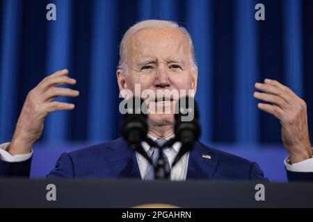 Washington, Vereinigte Staaten. 21. März 2023. US-Präsident Joe Biden spricht am 21. März 2023 auf dem White House Conservation in Action Summit im Innenministerium in Washington, DC. Kredit: Oliver Contreras/Pool via CNP/dpa/Alamy Live News Stockfoto