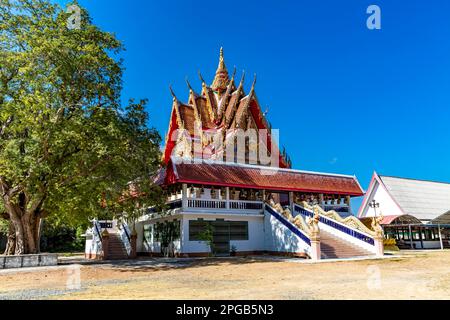 Wat Khao Daeng, Buddhistischer Tempel, Khao Sam Roi Yot National Park, Prachuap Khiri Khan Province, Thailand Stockfoto