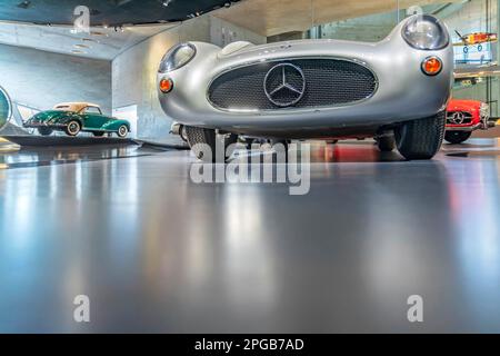 Mercedes-Benz 300 SLR Uhlenhaut Coupe (1955) Mercedes-Museum, Stuttgarts Meistbesuchtes Museum ist Teil der Mercedes-Benz-Welt in Untertuerkheim Stockfoto