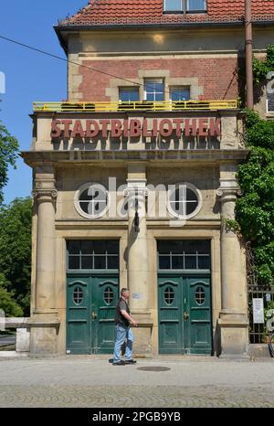 Stadtbibliothek, Carl-Schurz-Straße, Spandau, Berlin, Deutschland Stockfoto