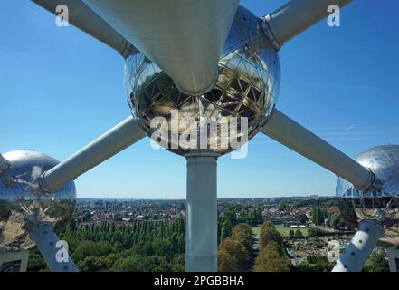 Atomium, Eisenmolekül, Edelstahlkugeln, Weltausstellung 1985, Heysel Plateau, Laeken, Brüssel, Belgien Stockfoto