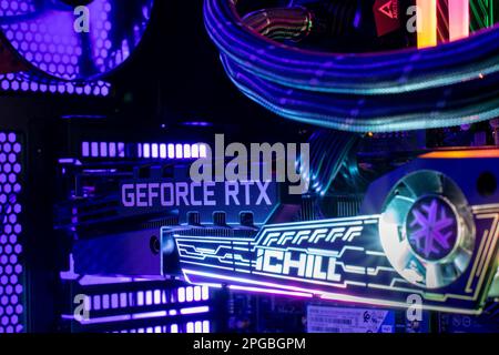 Nova Bana, Slowakei - 18. März 2023 : NVIDIA GeForce RTX 3080 Grafikkarte im Gaming-PC-Tower. GPU auf dem Desktop-Computer. Stockfoto