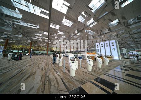Der Changi Airport ist ein großer internationaler Flughafen am östlichen Ende von Singapur und einer der größten Verkehrsknotenpunkte in Asien. Terminal 3, lo Stockfoto