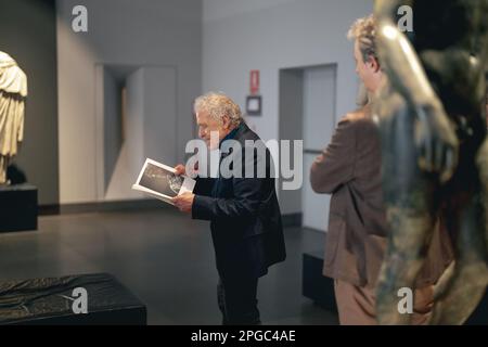 Rom, Italien. 21. März 2023. ROM, ITALIEN - MÄRZ 21: Regisseur Abel Ferrara nimmt am 21. März 2023 im Museo Nazionale Romano am „Abel Ferrara Reads Gabriele Tinti Poems“ Teil (Foto: Luca Carlino/NurPhoto). Kredit: NurPhoto SRL/Alamy Live News Stockfoto