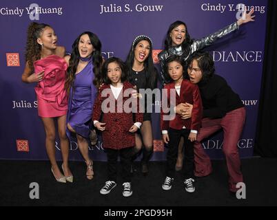 Los Angeles, USA. 21. März 2023. (L-R) THE CLEANING LADY Cast & Crew - Faith Bryant, Miranda Kwok, Valentino LaSalle, Elodie Yung, Sebastian LaSalle, Martha Millan und Sean Lew at the CAPE präsentieren AM Dienstag, den 21. März 2023, IM Ebell Club von Los Angeles in Los Angeles, Kalifornien, EINE GLANZGALA. (Foto: Sthanlee B. Mirador/Sipa USA) Guthaben: SIPA USA/Alamy Live News Stockfoto