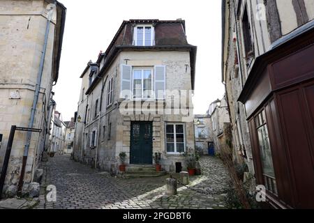 Allgemeine Betrachtungen über Senlis a commune im nordfranzösischen Departement Oise, Hautes de France. Stockfoto