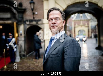 DEN HAAG - Niederlande, 22/03/2023, Premierminister Mark Rutte empfängt Präsident Rodrigo Chaves aus Costa Rica. Auf der Sitzung der Delegation werden die Minister unter anderem die Zusammenarbeit in den Bereichen Handel, Klima, Sicherheit und Bekämpfung der organisierten (Drogen-)Kriminalität erörtern. ANP BART MAAT niederlande out - belgien out Stockfoto